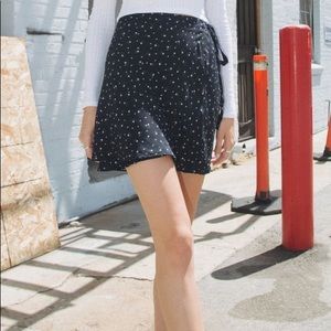 Brandy Melville Genevieve Wrap Skirt
